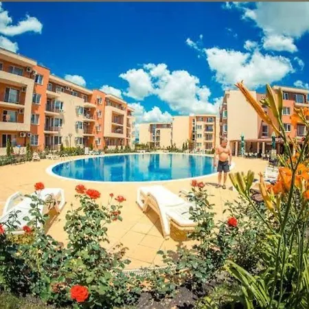 In A With 9 Pools Apartman *